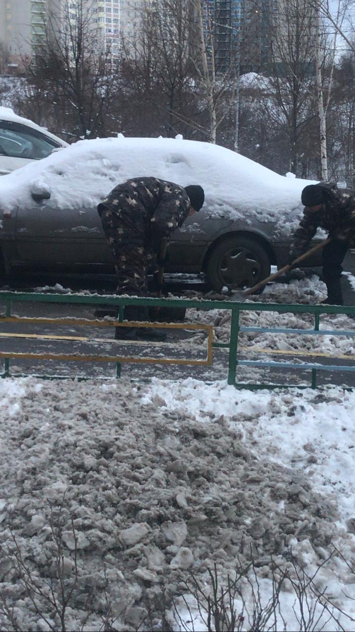 Выполнена уборка снега с придомовой территории многоквартирных домов, расположенных по адресам: Ленинский район, г. Видное, ул. Радужная, д.2 и д.4 и Битцевский проезд, д.9.