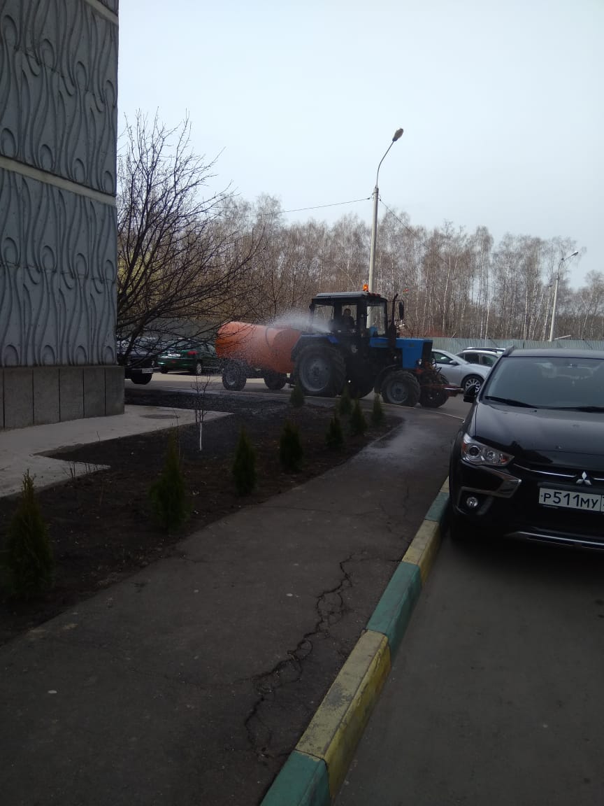 В рамках проведения весеннего месячника благоустройства на территории Ленинского района Московской области УК 