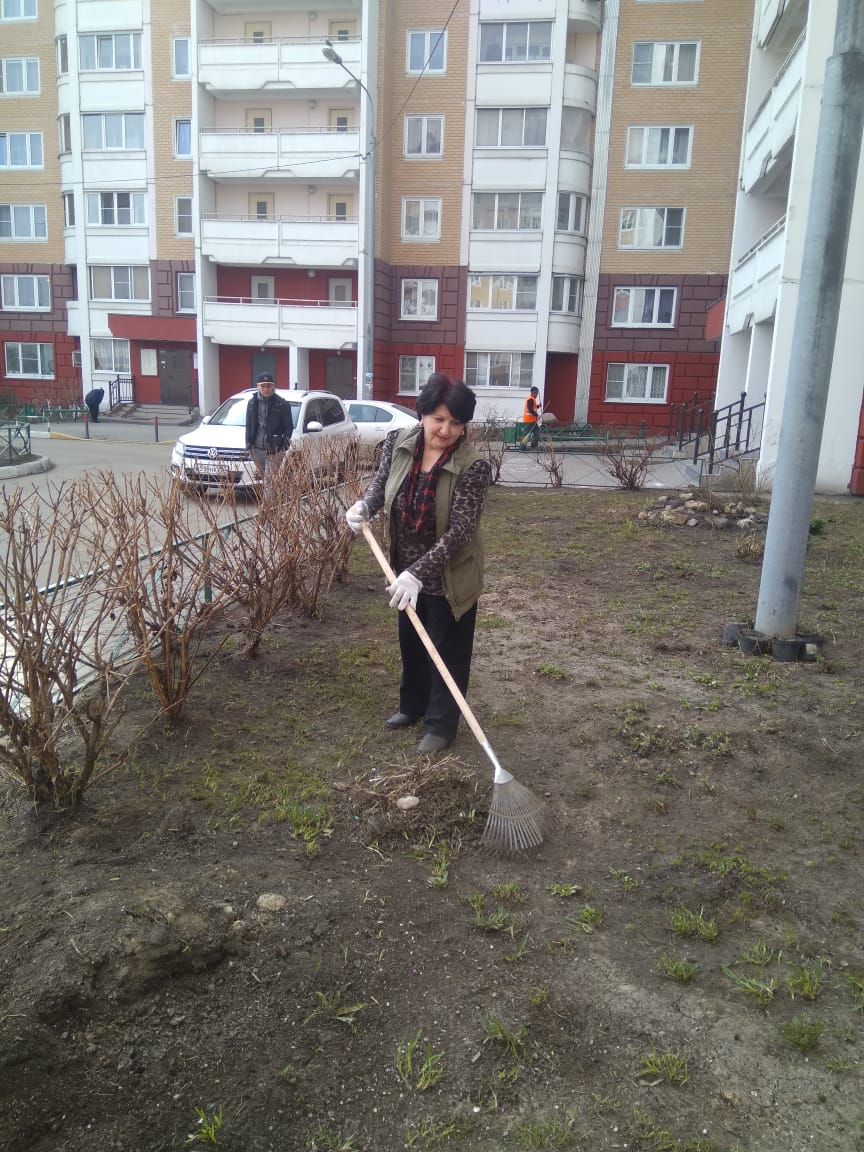 В рамках проведения весеннего месячника благоустройства на территории Ленинского района Московской области УК 